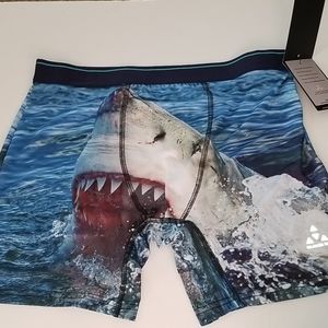 $8.FIRM PRICE JAWS Shark Boxer